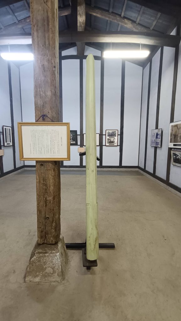 慰霊の木刀