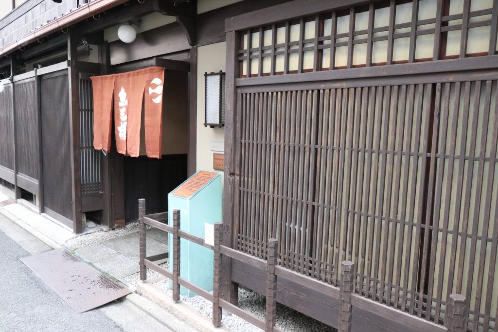 鳥羽伏見戦の弾痕